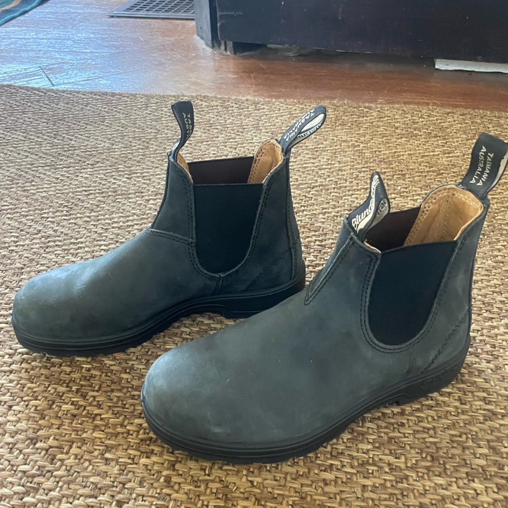 Blundstone Dark Gray Leather Boots - Picture 3 of 5